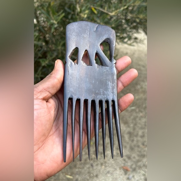 VTG Hand Carved Afro Pick Comb 🪮 🇧🇯 Sz 7”x2.5” - Picture 3 of 3